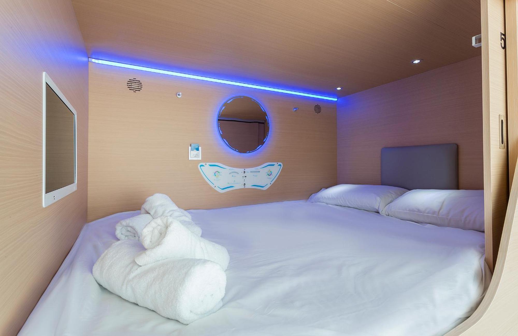 Urban Cube Capsule hotel